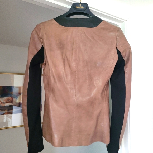 Bod & Christensen Leather Blazer with Fabric Sleeve Detail sz 2 - Picture 4 of 11